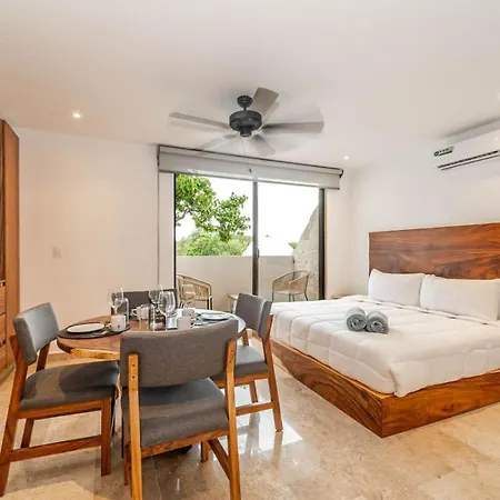 King Suite With Private Balcony, Gym, Rooftop Pool